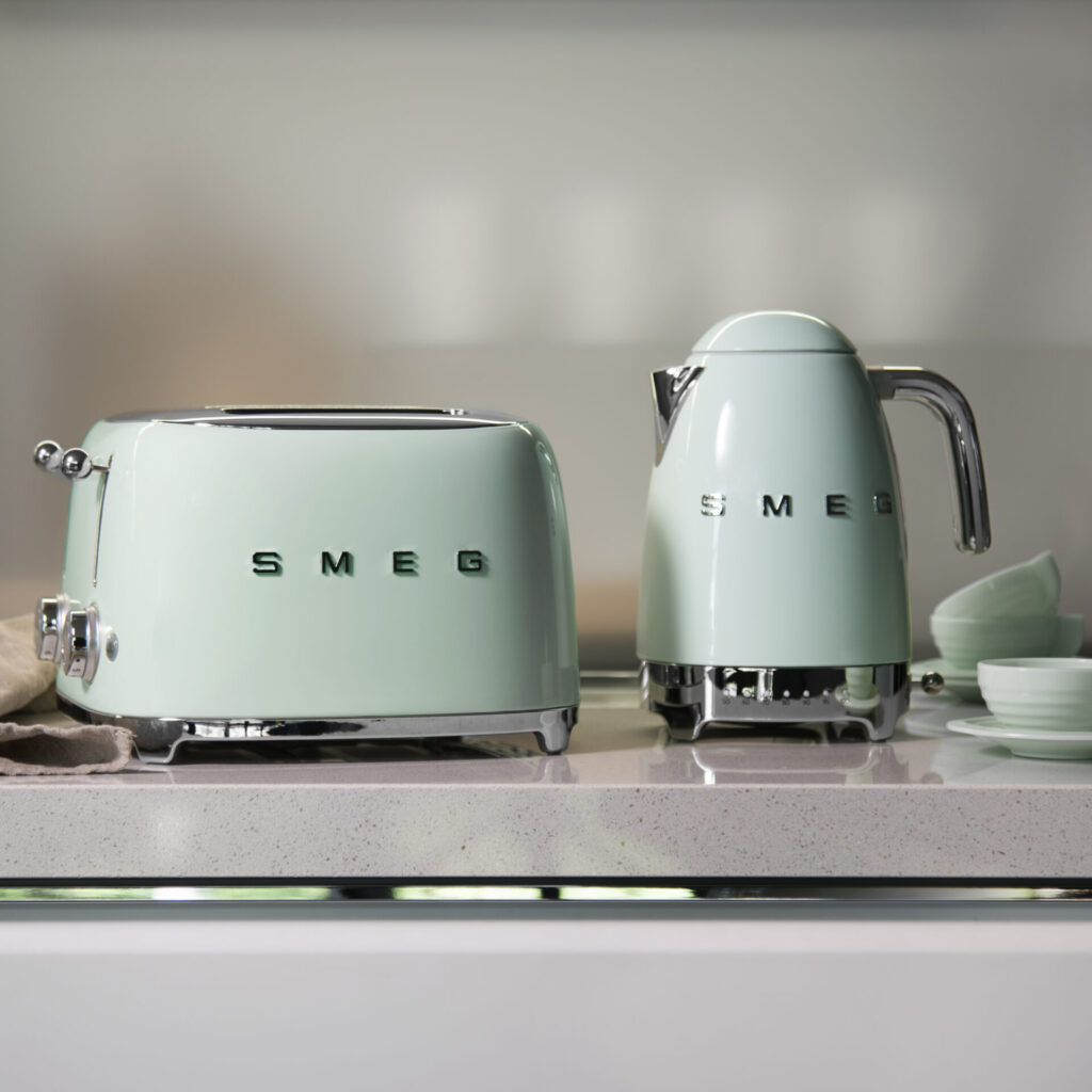 Smeg（スメッグ）の電気ケトル