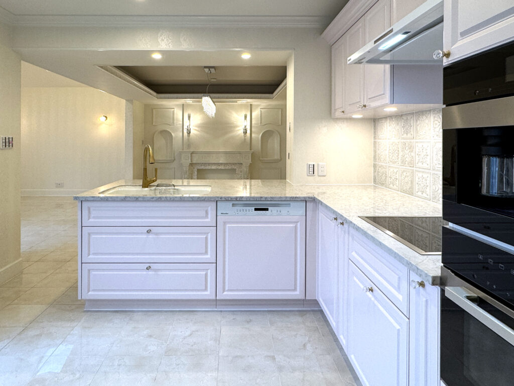 輸入住宅　キッチン　MOK